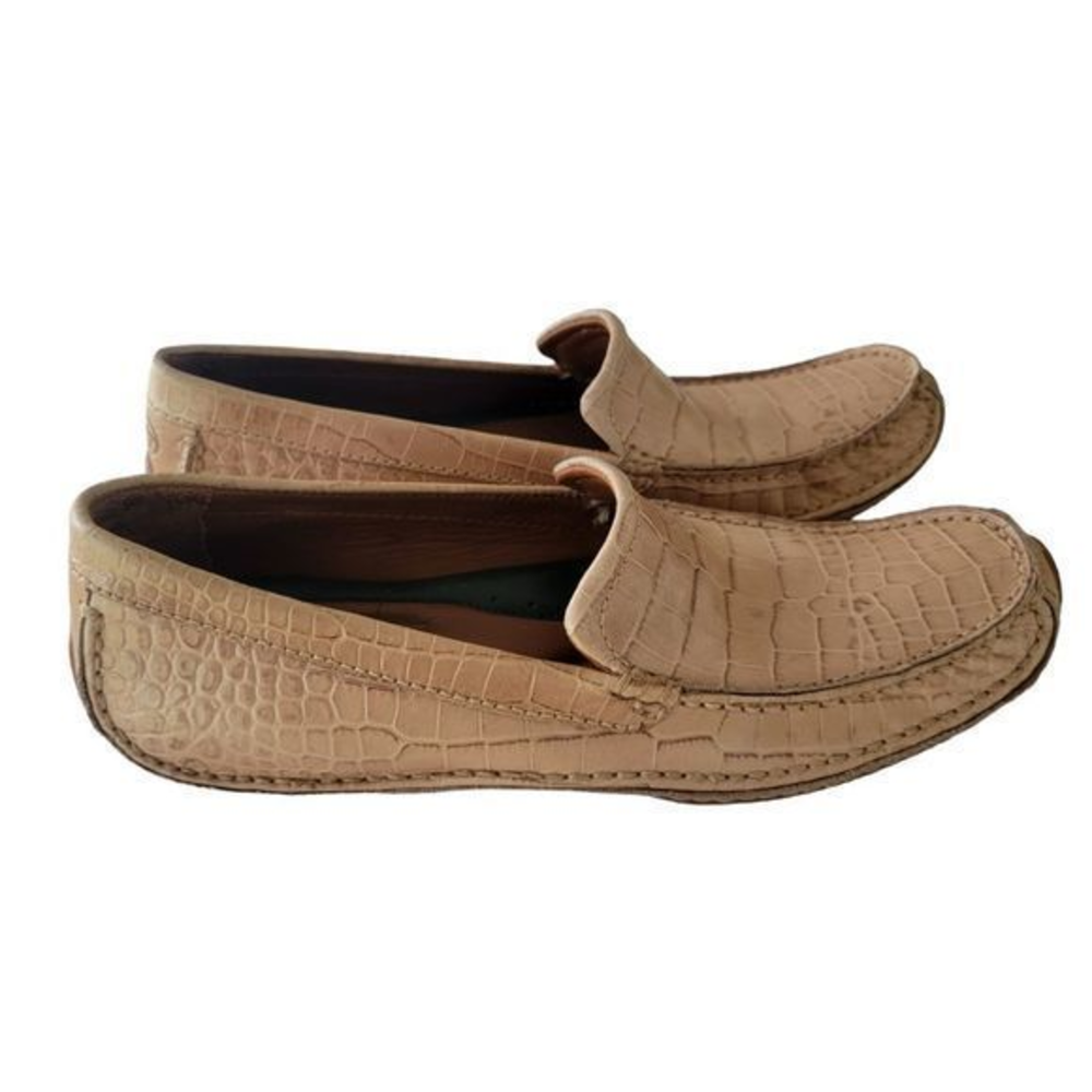 Elegant Tan Loafers for Women
